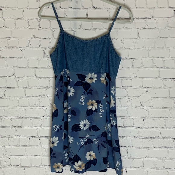 California Concepts Dresses & Skirts - Vtg 90s California Concepts denim and floral dress